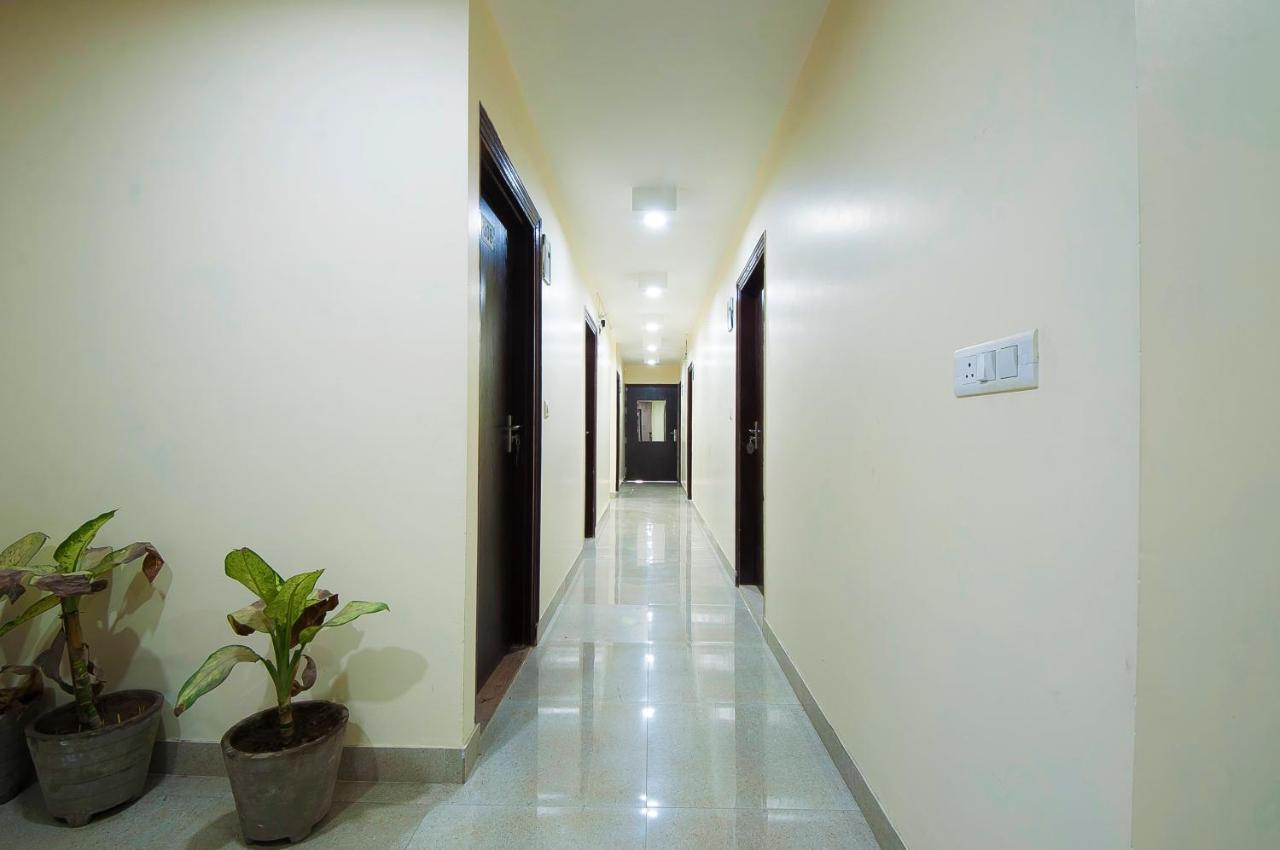 The Alpino Hotel Nueva Delhi Exterior foto