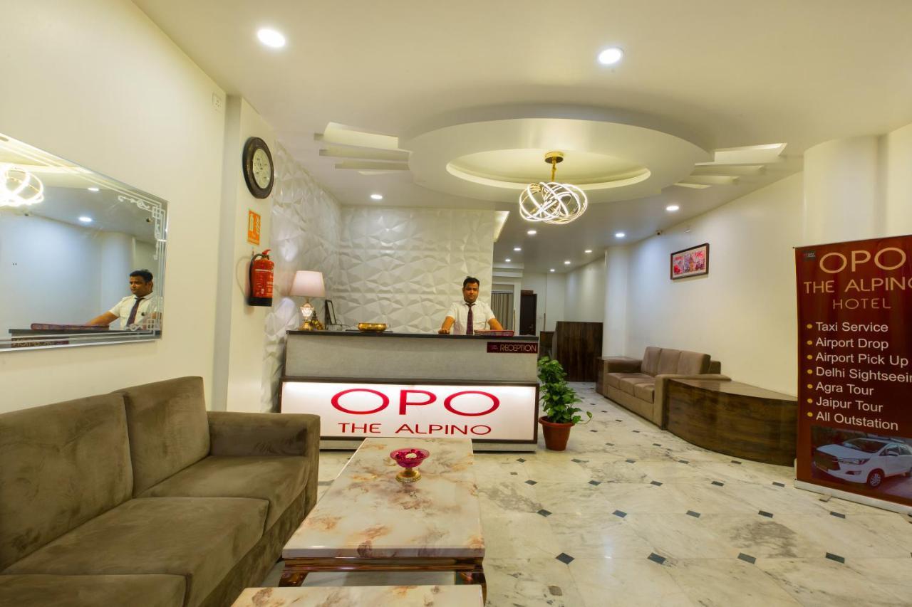 The Alpino Hotel Nueva Delhi Exterior foto
