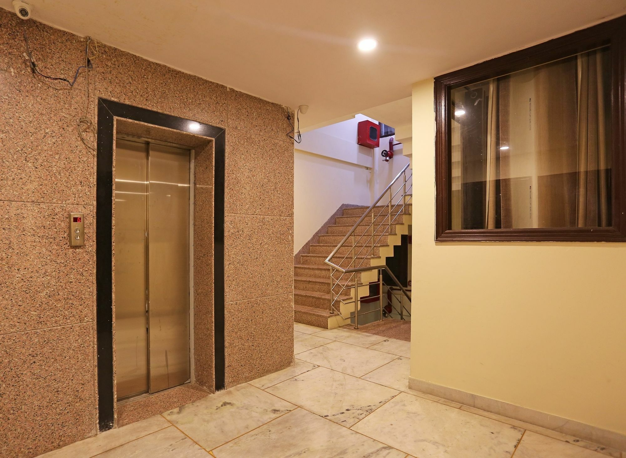 The Alpino Hotel Nueva Delhi Exterior foto